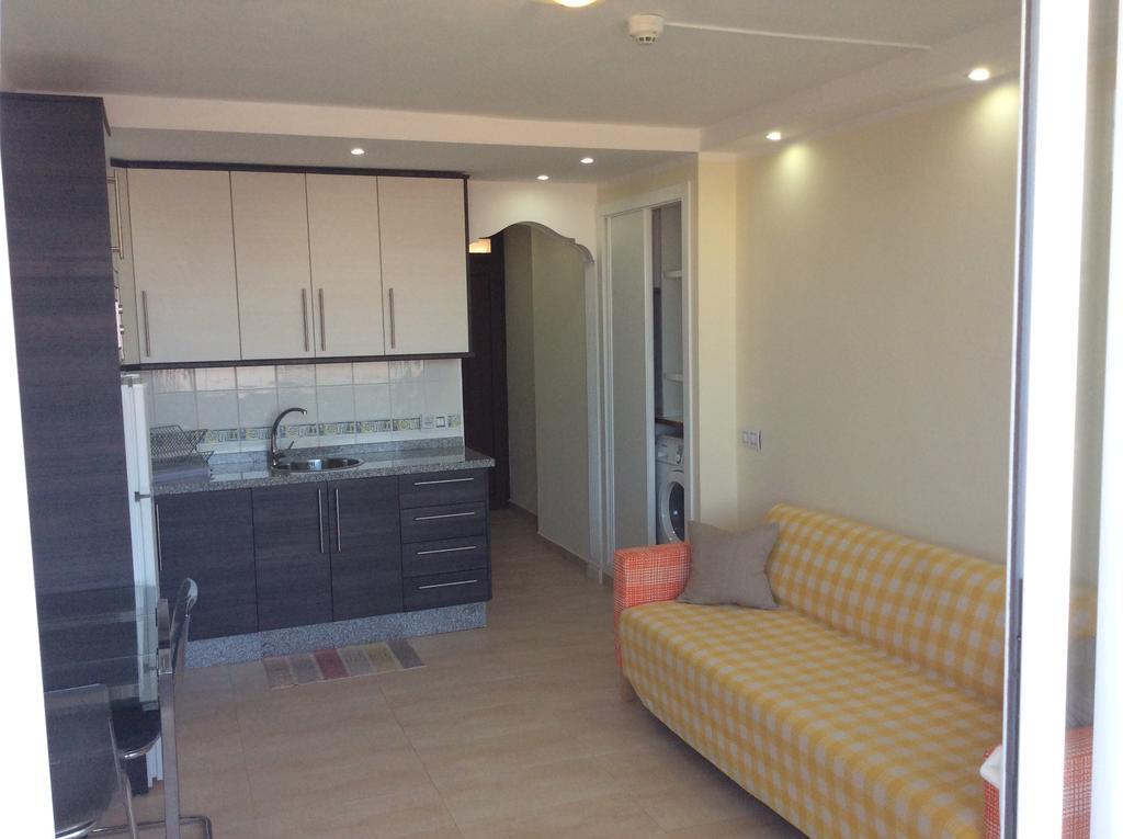 Apartment With Terrace In Playa De Las Americas Dış mekan fotoğraf