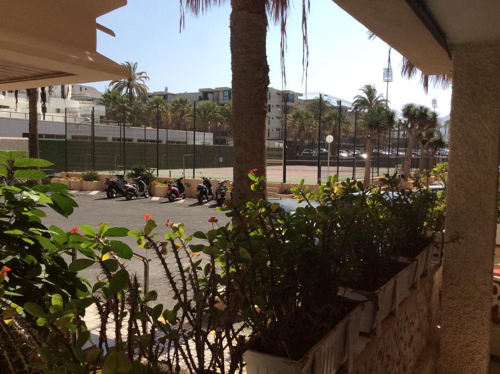 Apartment With Terrace In Playa De Las Americas Dış mekan fotoğraf