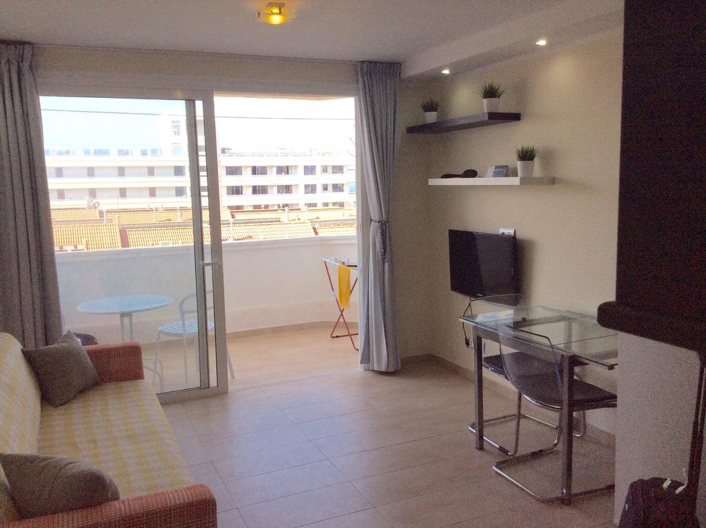 Apartment With Terrace In Playa De Las Americas Dış mekan fotoğraf