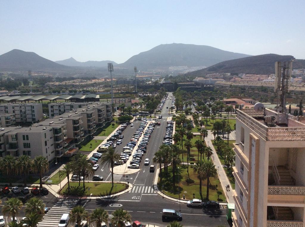 Apartment With Terrace In Playa De Las Americas Dış mekan fotoğraf